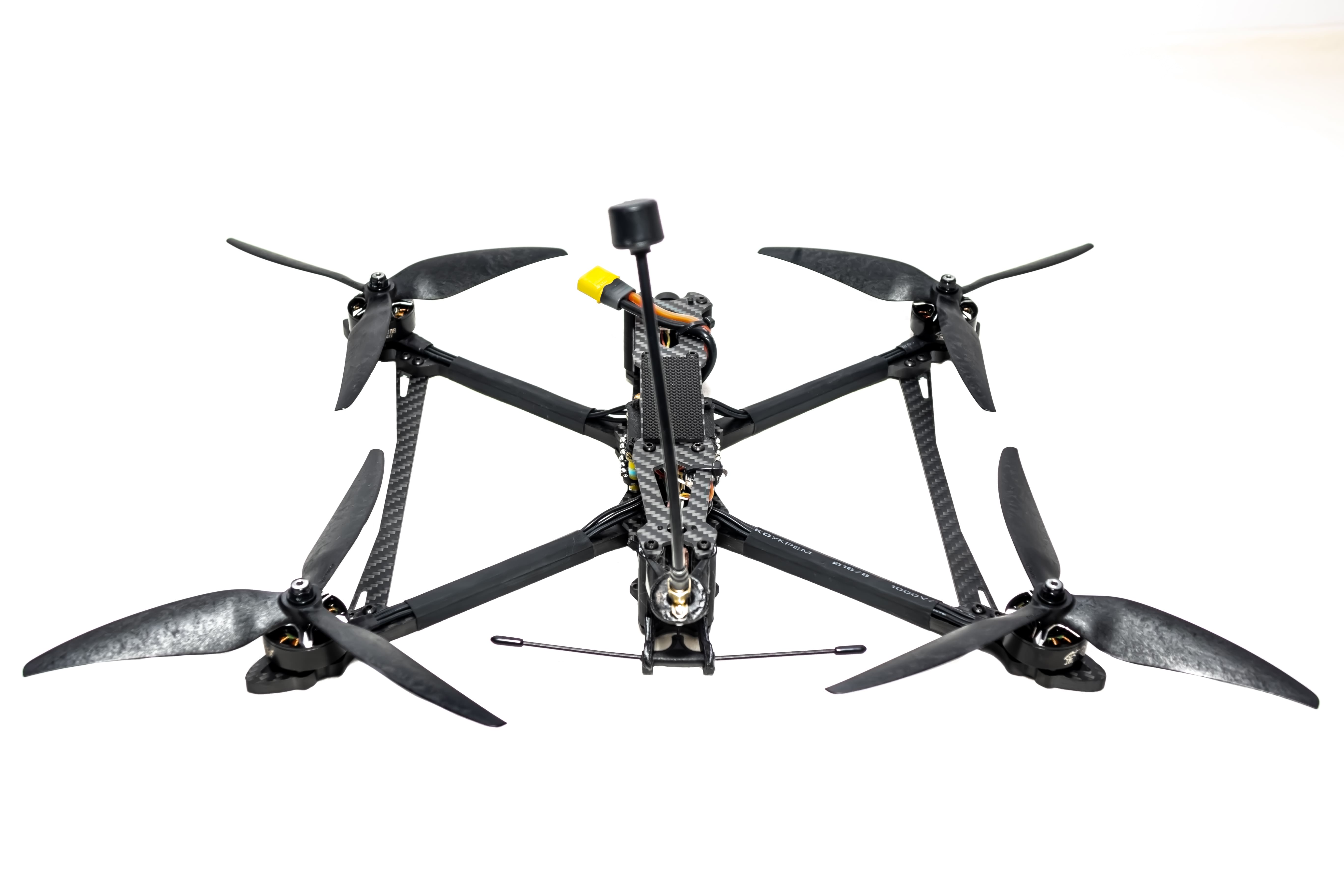 БпЛА (FPV) "ГЕНЕРАЛ ЧЕРЕШНЯ-8" з денною камерою (8ми дюймова рама)